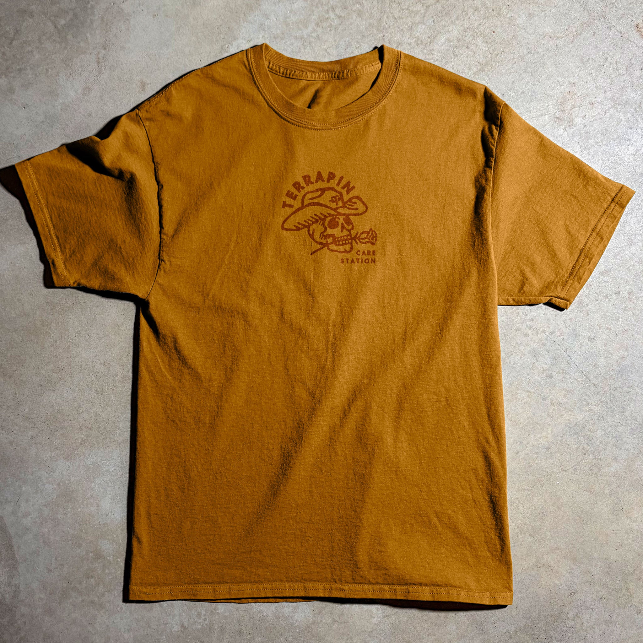 MEN’S COWBOY SKULL TEE