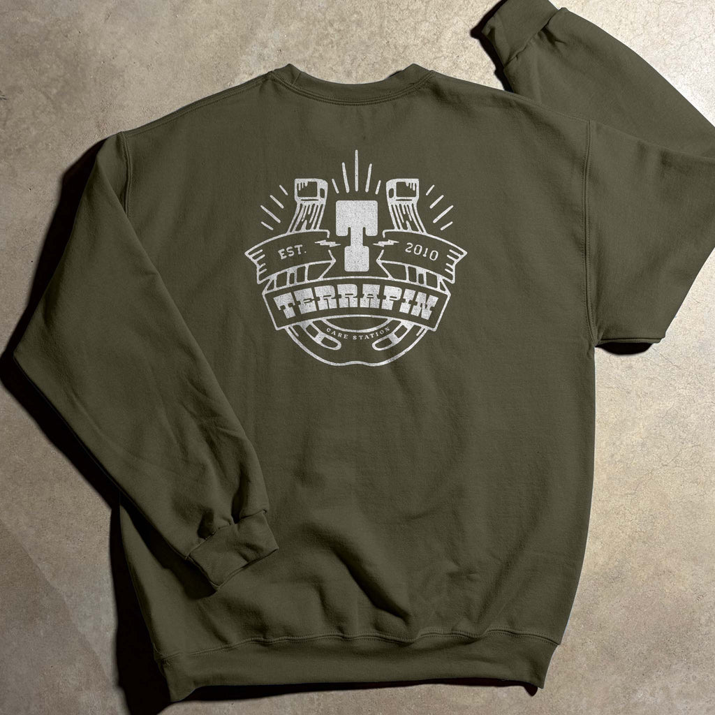 HORSESHOE CREW NECK