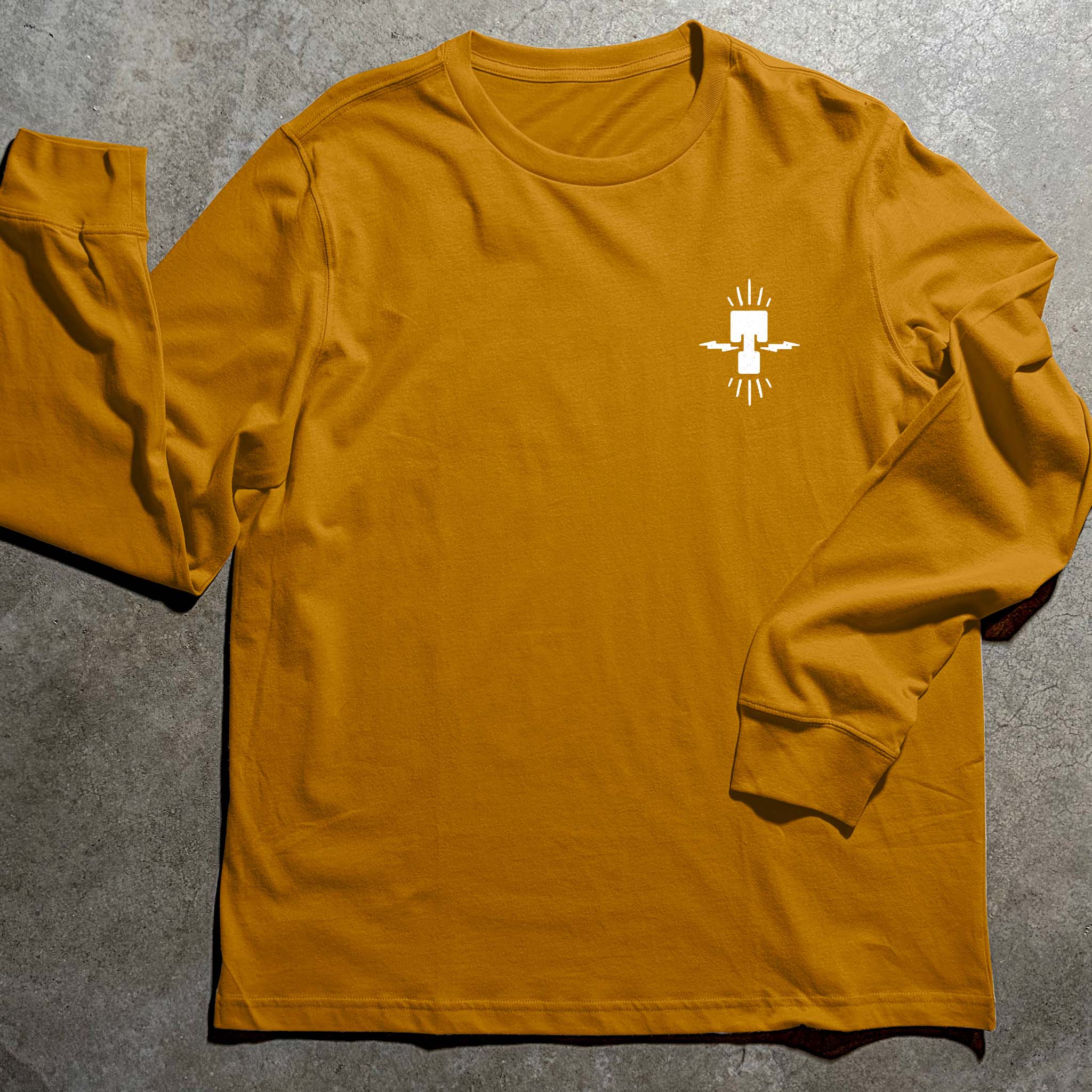 HORSESHOE LONG SLEEVE TEE