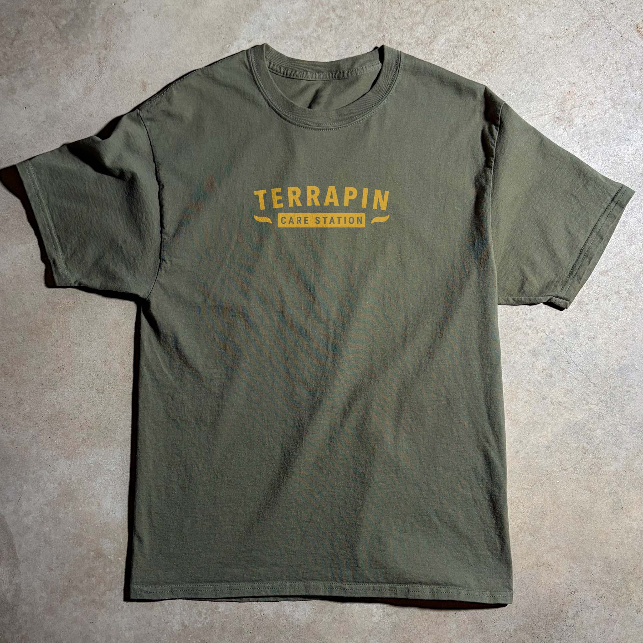 MEN’S TCS LOGO TEE