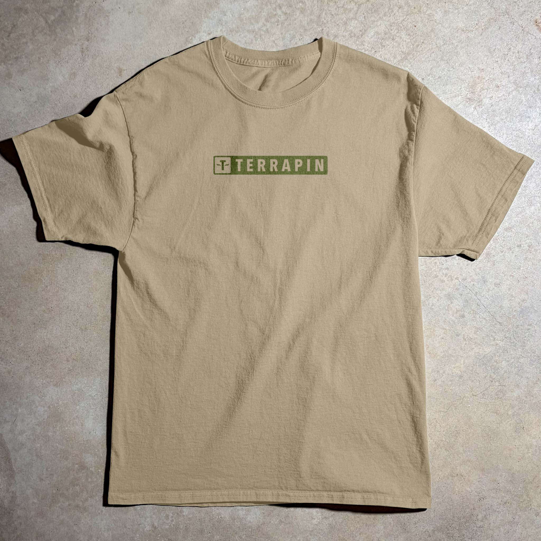MEN’S TERRAPIN BANNER TEE