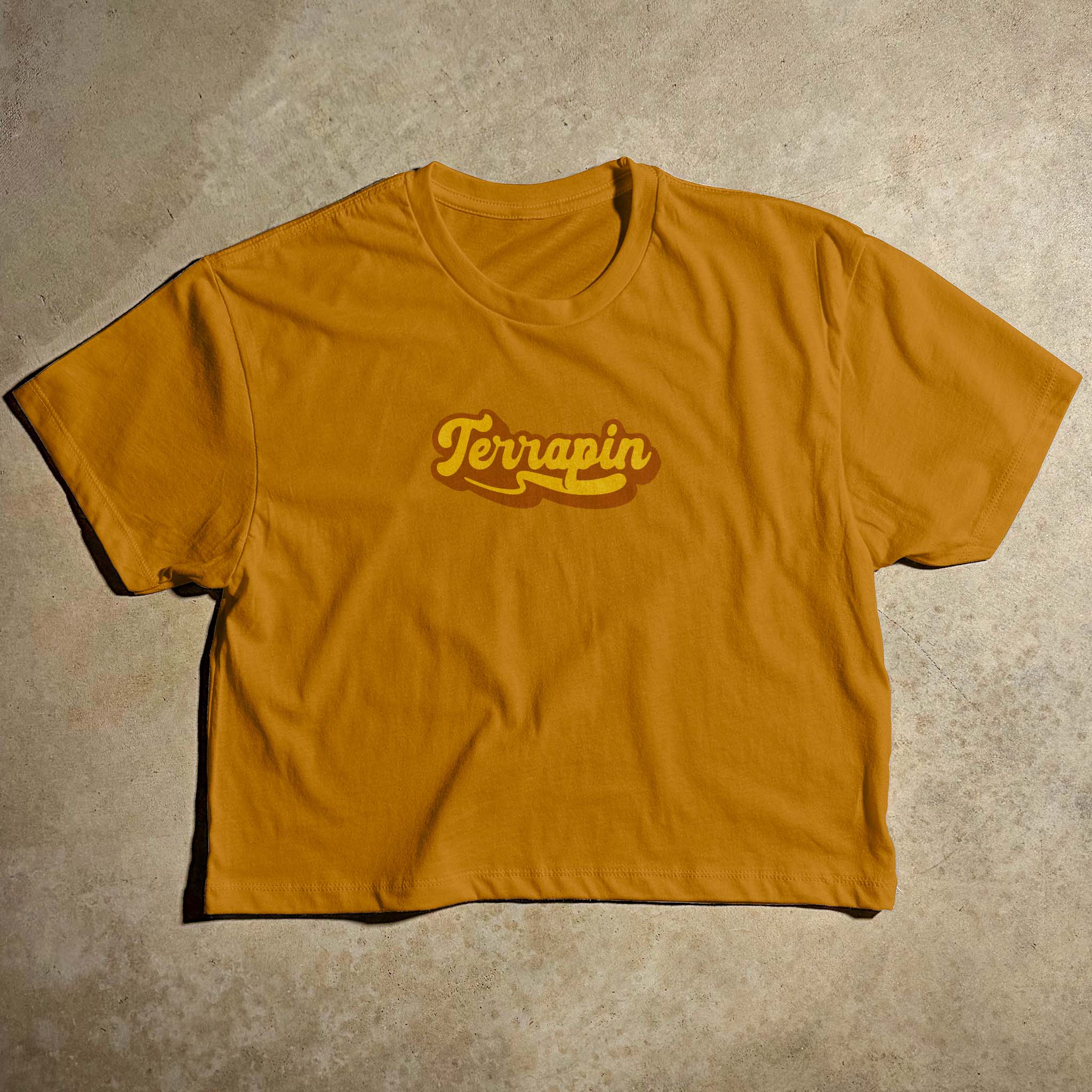 WOMEN’S SCRIPT CROP TOP