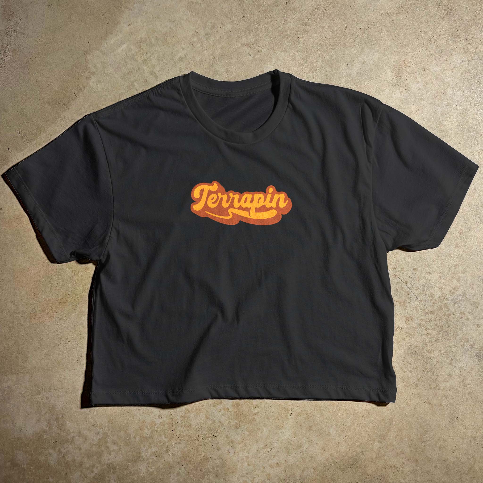 WOMEN’S SCRIPT CROP TOP