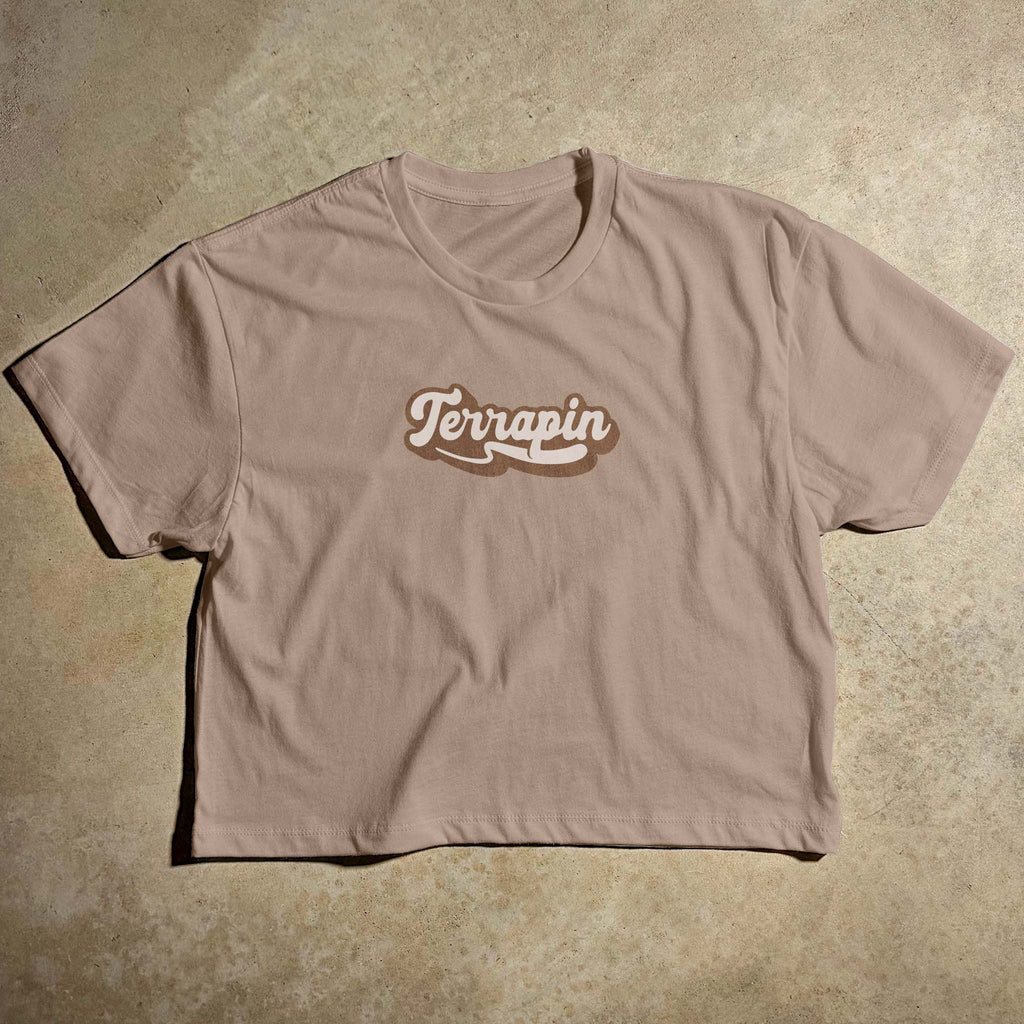 WOMEN’S SCRIPT CROP TOP