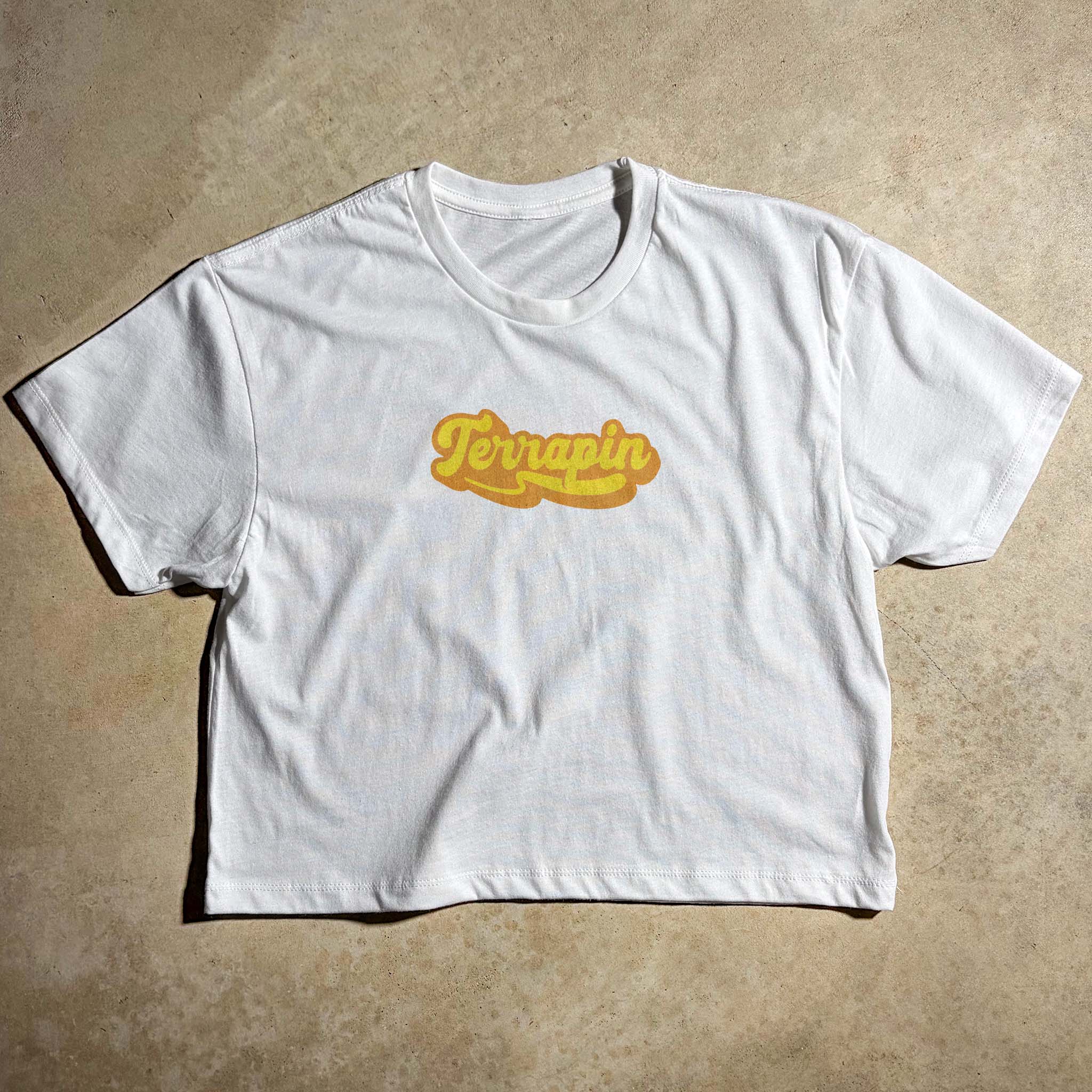 WOMEN’S SCRIPT CROP TOP